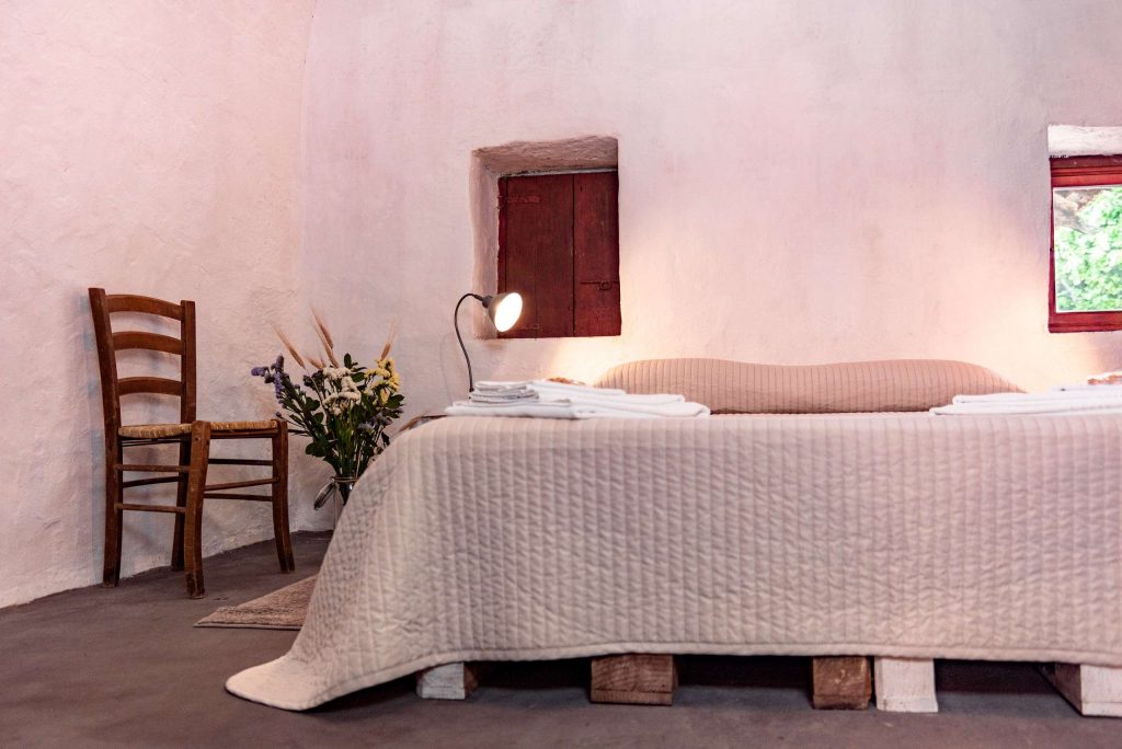Sleep & Relax - Bedroom in a Masseria, in Puglia.
