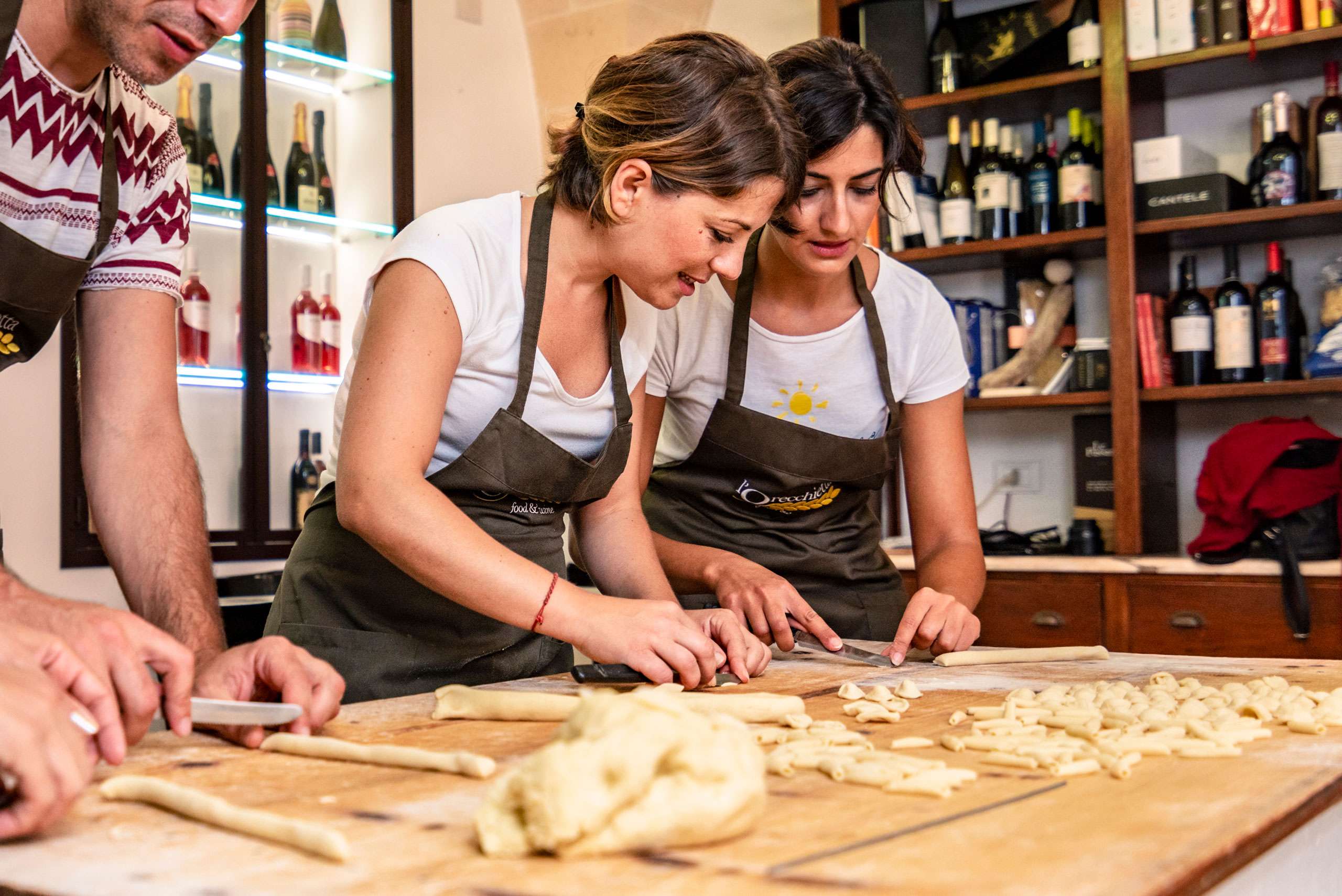 Cooking class about Lecce food at L'Orecchietta delicatessen | Salento