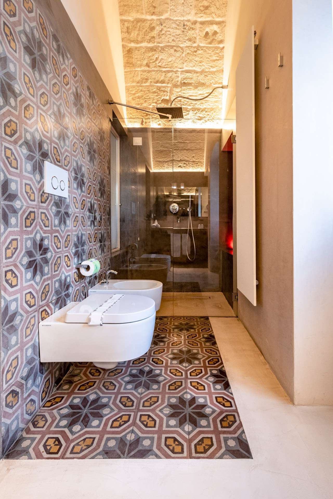The bathroom in one of the five luxury flats at Cinquevite in Polignano a Mare | Puglia