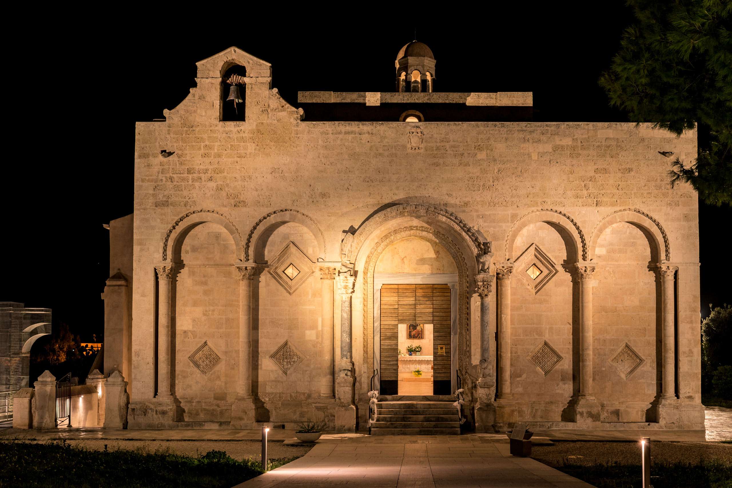 The facade of the Basilica of Santa Maria Maggiore in Siponto | Puglia
