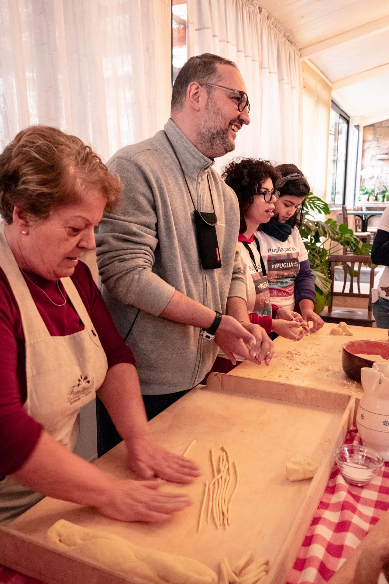 Disabled friendly food experience and cooking class with Puglia senza ostacoli.