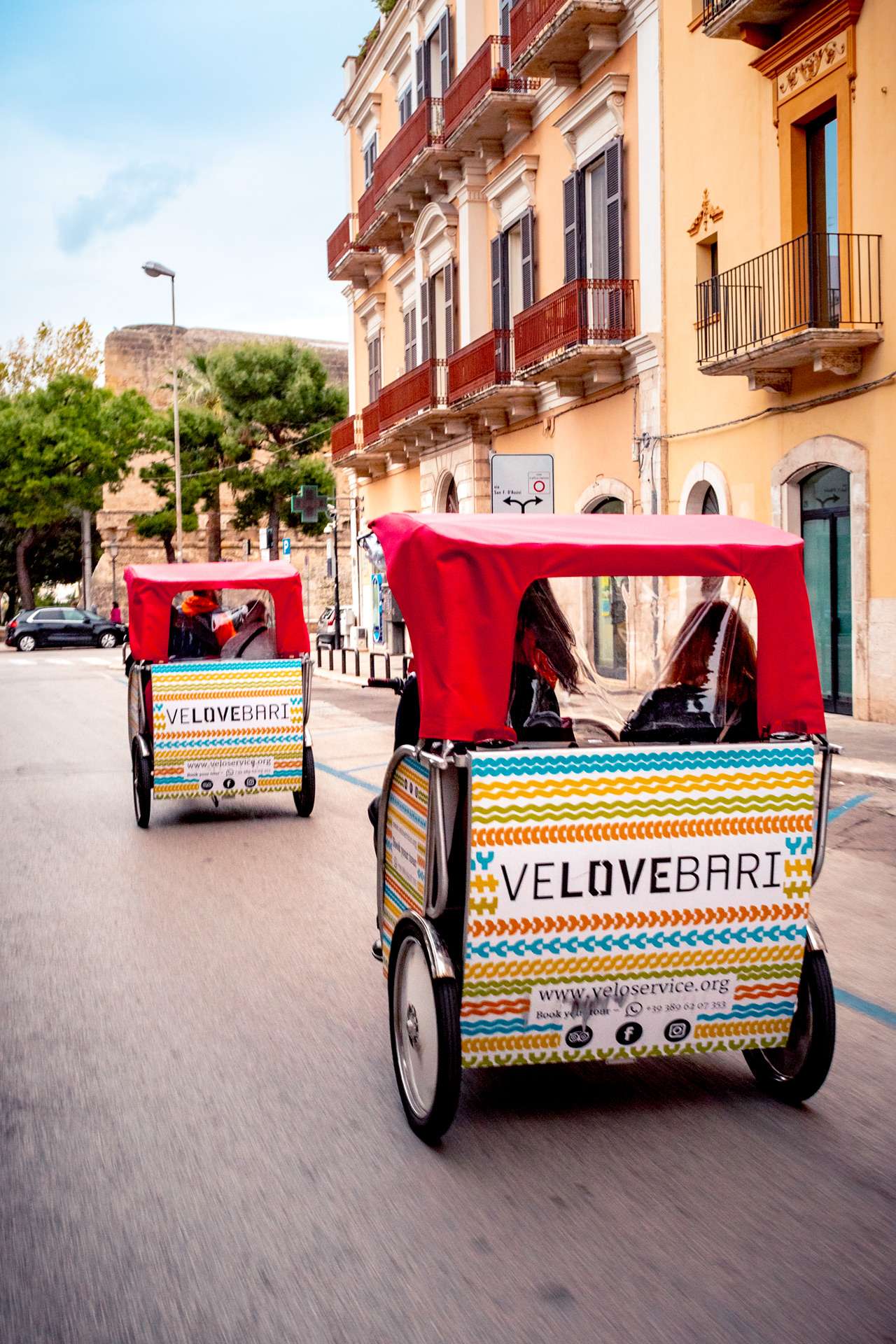 Puglia tours by rickshaw provided by Velo Service