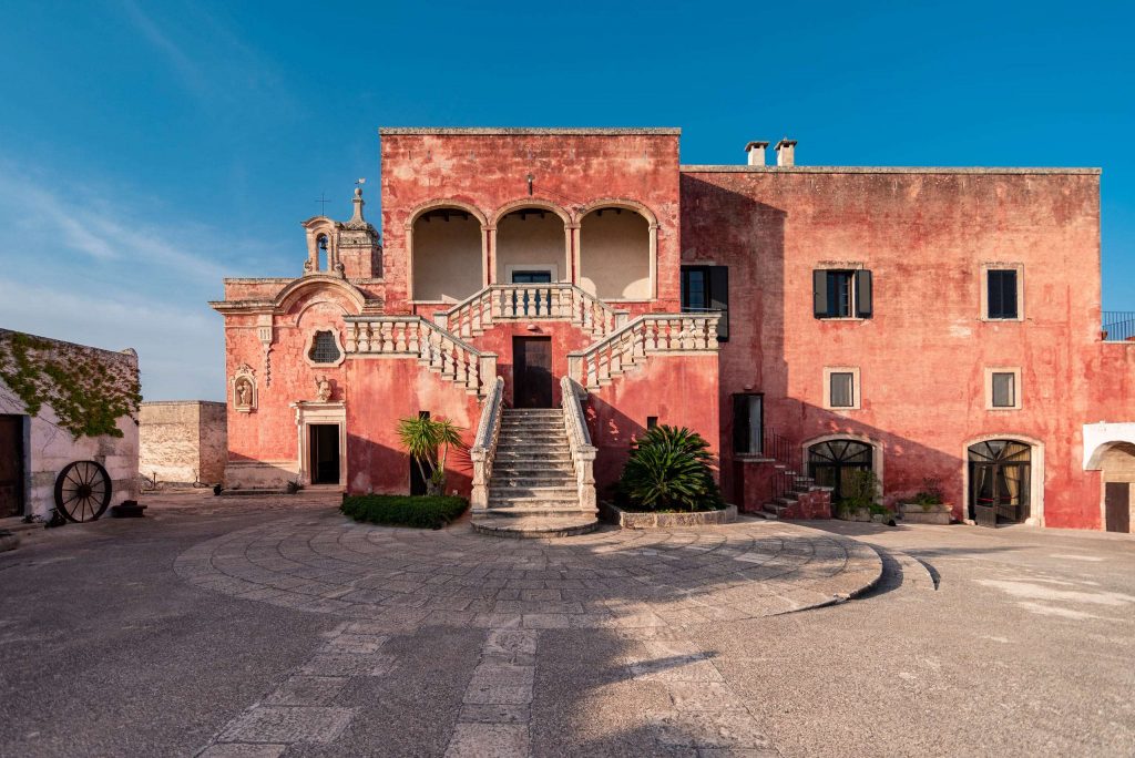 The facade of Masseria Spina Resort in Puglia