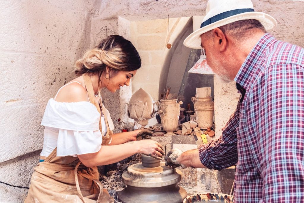 authentic pottery experince in grottaglie during a puglia road trip